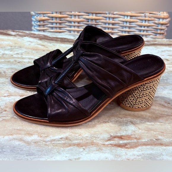 Women’s FRYE & CO Leiah Bow black leather sandals- Size 9.5 - Picture 3 of 7